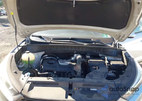 2016 Hyundai Tucson Sport z USA, uszkodzony, nr VIN KM8J3CA22GU240405